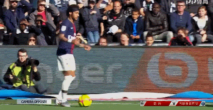 英超夺冠赔率：红军枪手并驾齐驱 曼城大幅上涨（英超夺冠赔率更新：红军与枪手齐头并进，曼城赔率大幅上调）