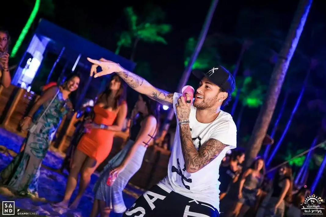 无逆转，不欧冠！今夜5场逆转！拜仁、巴萨皆率先丢球但最终取胜（逆转定义欧冠：今夜5场翻盘，拜仁与巴萨先丢球终取胜）