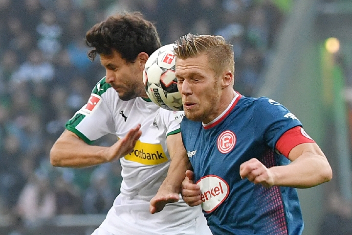 路易斯-迪亚斯本赛季德甲3次单场传射，同期五大联赛并列第一