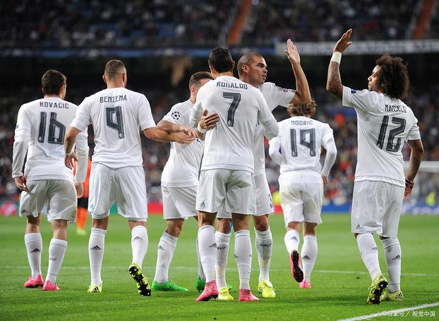 意甲帕尔马vs拉齐奥：我预测0-1、1-1，看好小（意甲：帕尔马vs拉齐奥——倾向小分，比分参考0-1或1-1）