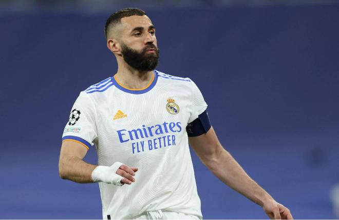 B费获评9.3分+加冕MVP：无敌双响炮+大师级挑传助攻，太丝滑了