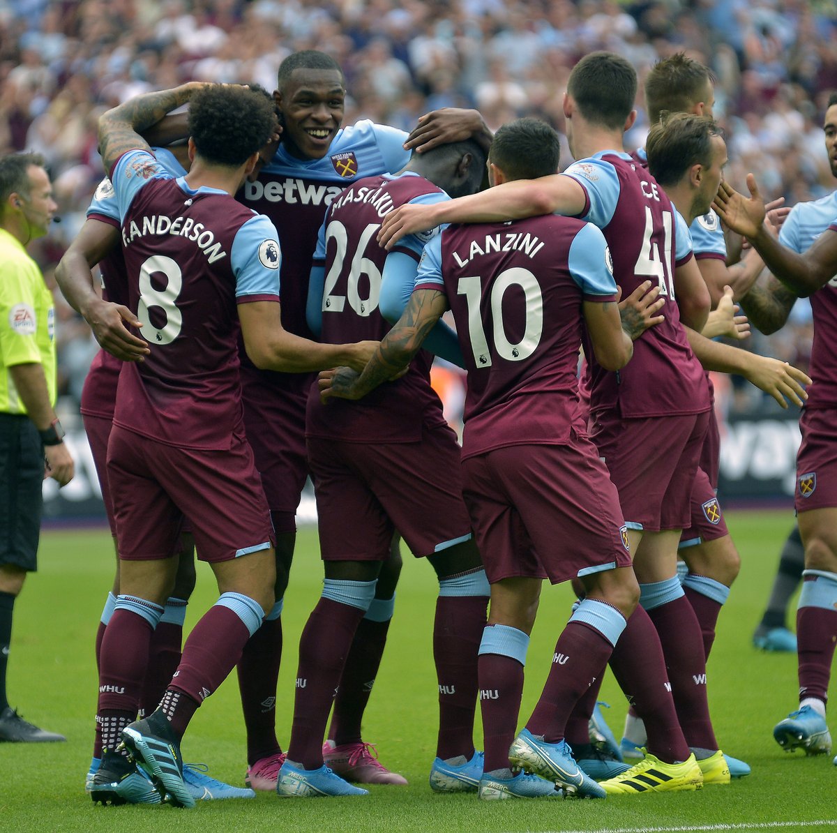 凯尔特人替补仅贡献14分，活塞替补则轰下47分（凯尔特人板凳仅得14分，活塞替补狂砍47分）